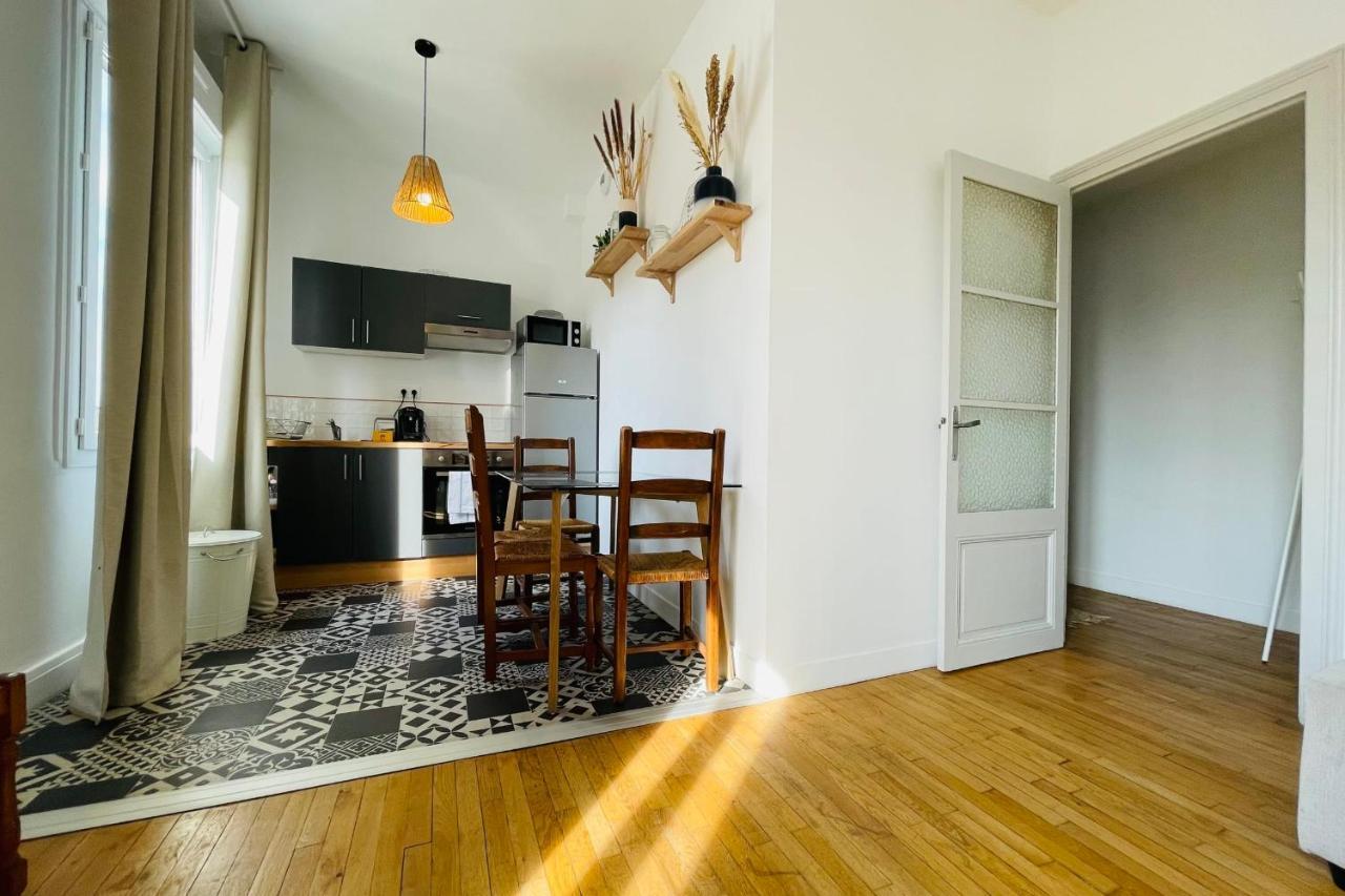 The Timeless - Balzacien Apartment Тур Екстериор снимка